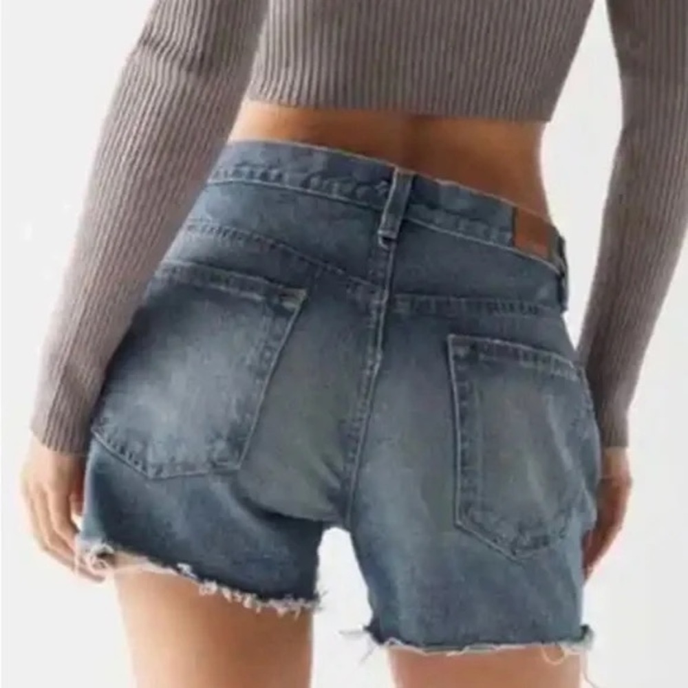 NWT BDG Urban Outfitters Embroidered Low Rise Boyfriend Shorts Size 24 - Picture 10 of 16
